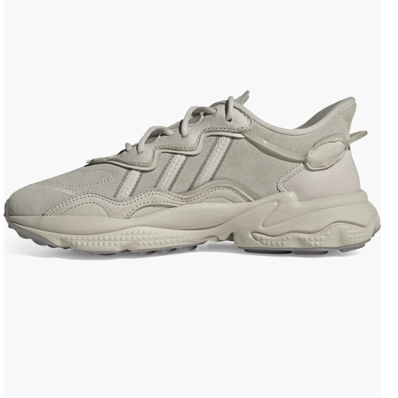Adidas ozweego sneaker size:10 - Picture 6 of 8